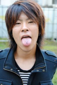 舌ピアス 舌ピアス