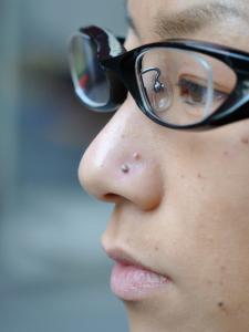 鼻ピアス 鼻ピアス