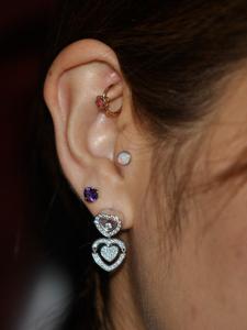 ボディピアス写真 ボディピアス写真