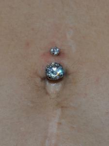 へそピアス へそピアス