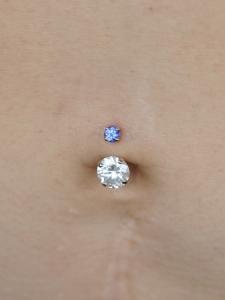 へそピアス へそピアス