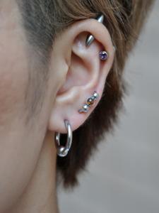 ボディピアス画像 ボディピアス画像