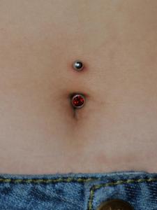 へそピアス へそピアス
