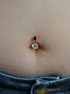 へそピアス へそピアス