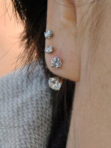 ボディジュエリー ボディジュエリー