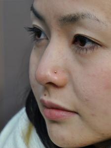 鼻ピアス 鼻ピアス