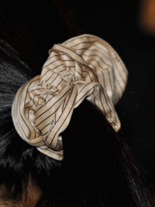 広告系シュシュ 広告系シュシュ