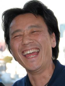 オレンジな男性 オレンジな男性