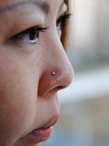 鼻ピアス 鼻ピアス