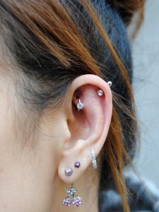 ピアッシング ピアッシング