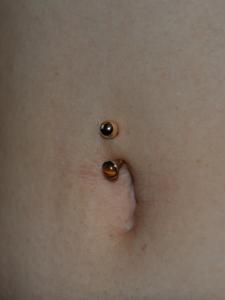 へそピアス へそピアス