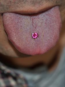 舌ピアス 舌ピアス