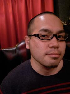 トラガス トラガス