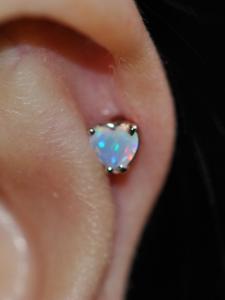 ミルキーオパール ハート 4ミリ ミルキーオパール ハート 4ミリ