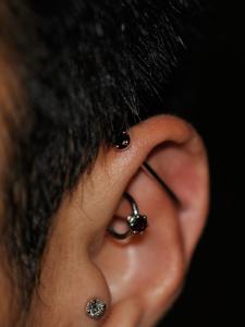 ブラックジルコニア ブラックジルコニア