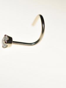 鼻ピアス 鼻ピアス