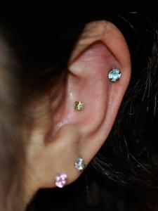 ボディジュエリー ボディジュエリー