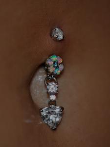 へそピアス へそピアス