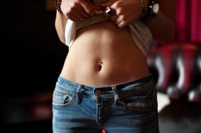 へそピアス へそピアス