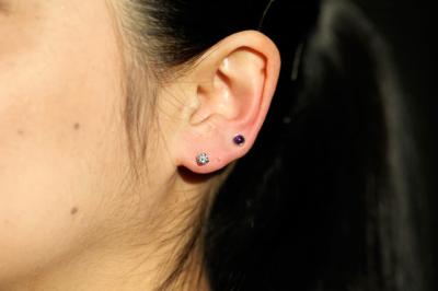 婚約ピアス 婚約ピアス