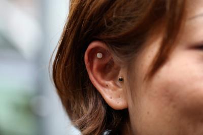 軟骨ピアス 軟骨ピアス