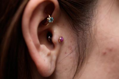軟骨ピアス 軟骨ピアス