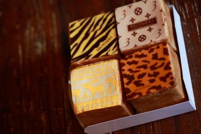 キューブシュークリーム キューブシュークリーム