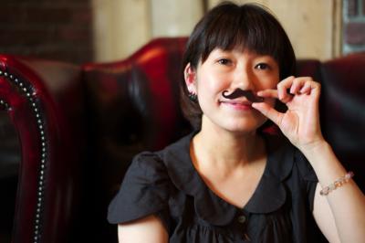 MUSTACHE MUSTACHE