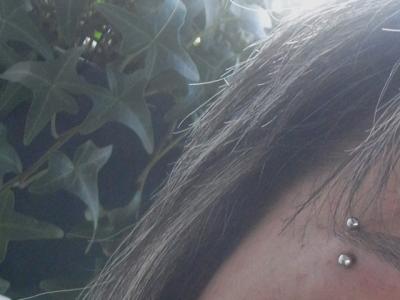 眉ピアス 眉ピアス