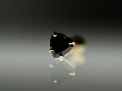 ブラックジルコニア ブラックジルコニア