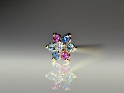 鼻ピアス 鼻ピアス