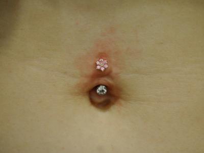 へそピアス へそピアス