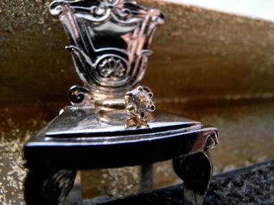 YG キュービックジルコニア YG キュービックジルコニア