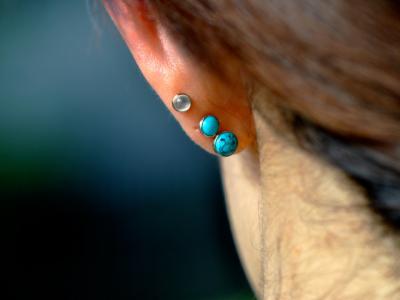 カボションを後ろに! カボションを後ろに!