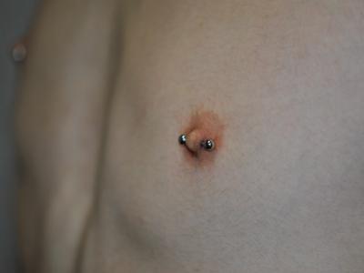 ニップルピアス ニップルピアス
