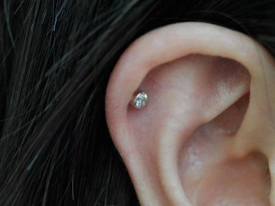 ベゼルジュエリー ベゼルジュエリー