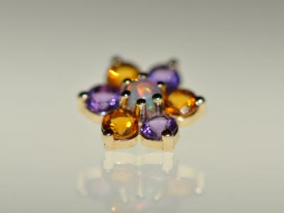 イエローゴールド イエローゴールド