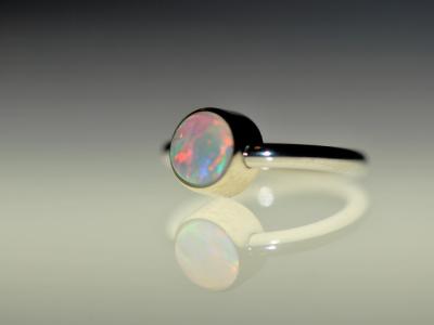 天然ミルキーオパール 天然ミルキーオパール