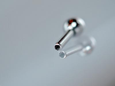 Internally threaded Internally threaded