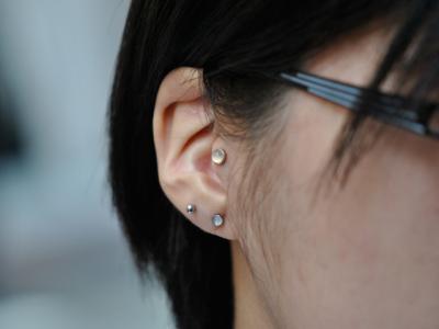 トラガス トラガス