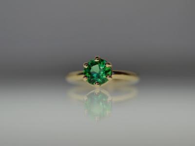 ツァヴォライトガーネット ツァヴォライトガーネット