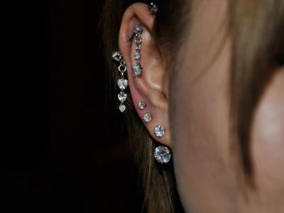 ボディジュエリー ボディジュエリー