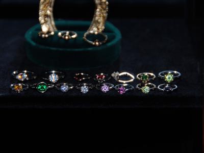 キャプティブジェム キャプティブジェム