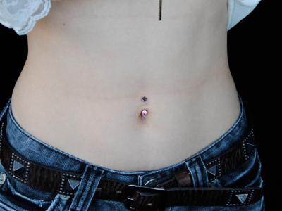 へそピアス へそピアス