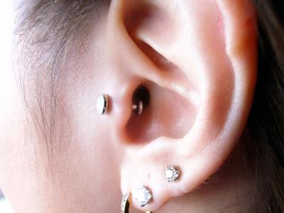 トラガス トラガス