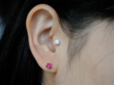 ダイヤモンド@トラガス ダイヤモンド@トラガス