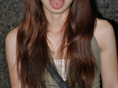 舌ピアス 舌ピアス