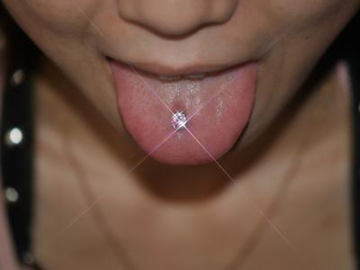 舌ピアス 舌ピアス
