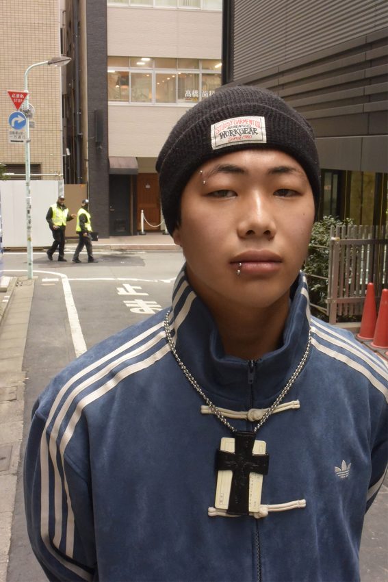 眉ピアッシング