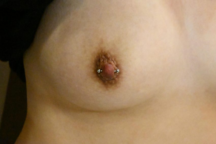 ニップルピアス